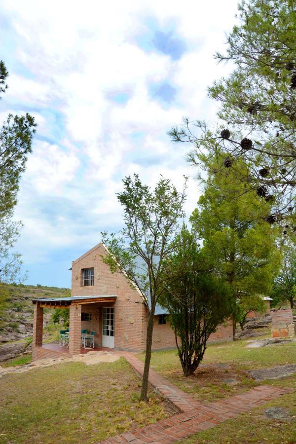 La Toma Complejo De Montana - Cabanas Y Habitaciones En Hosteria Mina Clavero Exterior foto