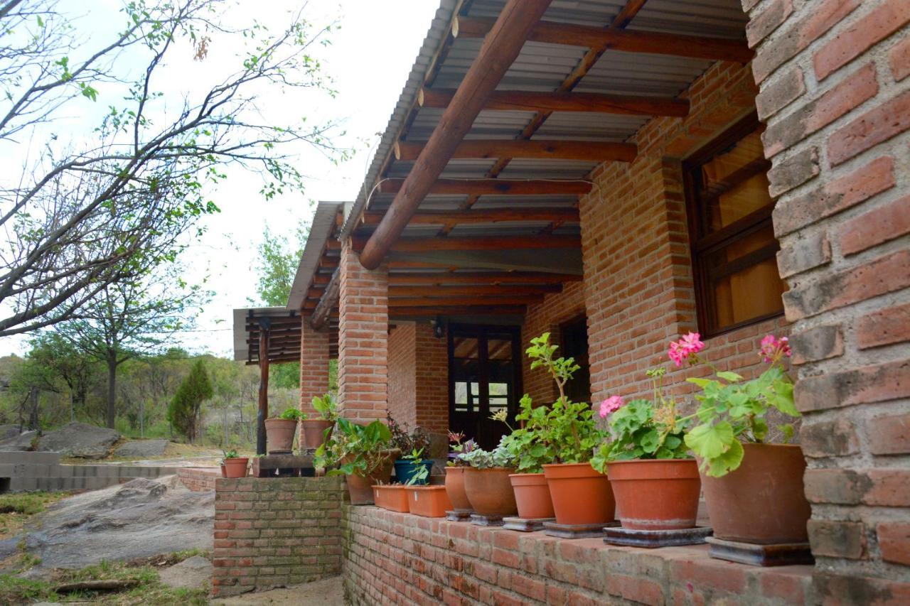 La Toma Complejo De Montana - Cabanas Y Habitaciones En Hosteria Mina Clavero Exterior foto